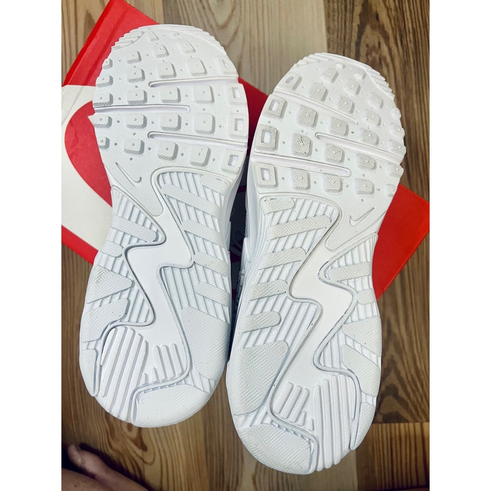 Nike Air Max Excee Womens White Iridescent Holographic Sneakers NEW IOB Size 8.5 - Picture 6 of 6